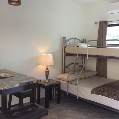 Popeye'S Beach Resort San Pedro  Bagian luar foto