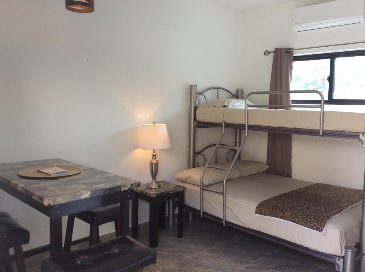 Popeye'S Beach Resort San Pedro  Bagian luar foto